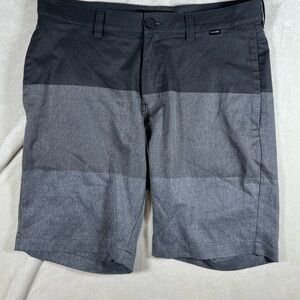 Travis Mathew 32W Performance Stretch Gradient Gray Golf Chino Stretch Shorts